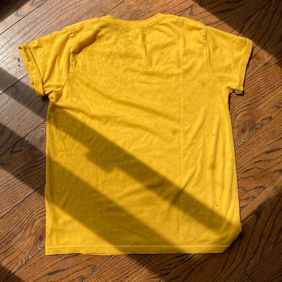 Graphic yellow tee - Picture 3 of 4